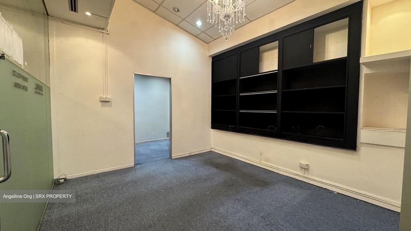 Concorde Shopping Centre (D3), Office #640258381
